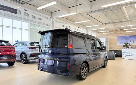 Honda Stepwgn IV, 2019 год, 2 499 900 рублей, 6 фотография