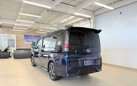 Honda Stepwgn IV, 2019 год, 2 499 900 рублей, 4 фотография