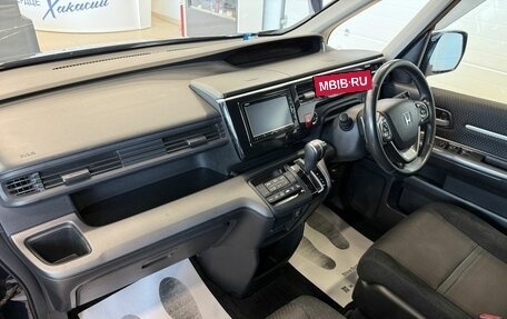 Honda Stepwgn IV, 2019 год, 2 499 900 рублей, 13 фотография