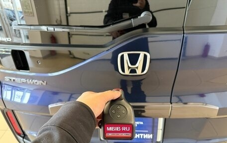 Honda Stepwgn IV, 2019 год, 2 499 900 рублей, 23 фотография
