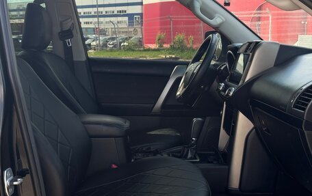 Toyota Land Cruiser Prado 150 рестайлинг 2, 2010 год, 2 749 000 рублей, 31 фотография