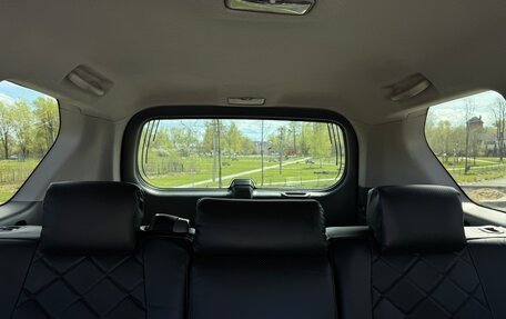 Toyota Land Cruiser Prado 150 рестайлинг 2, 2010 год, 2 749 000 рублей, 32 фотография