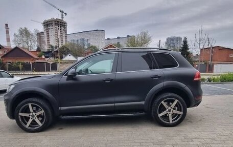 Volkswagen Touareg III, 2010 год, 1 140 000 рублей, 2 фотография
