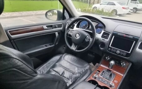 Volkswagen Touareg III, 2010 год, 1 140 000 рублей, 9 фотография