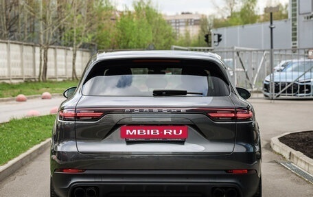 Porsche Cayenne III, 2018 год, 6 099 000 рублей, 7 фотография