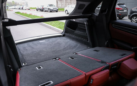 Porsche Cayenne III, 2018 год, 6 099 000 рублей, 36 фотография