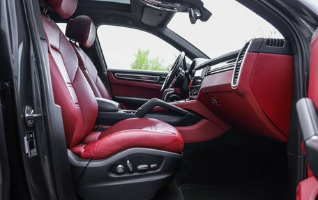 Porsche Cayenne III, 2018 год, 6 099 000 рублей, 30 фотография