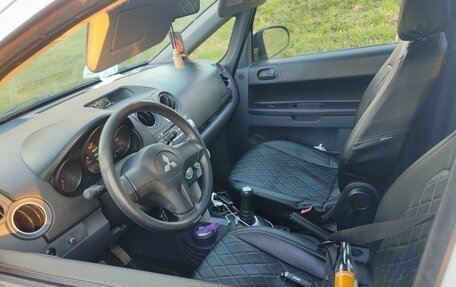 Mitsubishi Colt VI рестайлинг, 2007 год, 400 000 рублей, 8 фотография