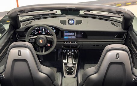 Porsche 911, 2024 год, 26 800 000 рублей, 17 фотография
