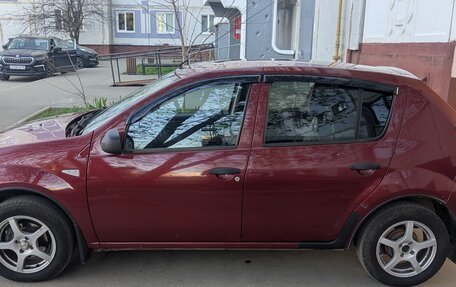 Renault Sandero I, 2013 год, 370 000 рублей, 3 фотография