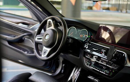BMW 5 серия, 2018 год, 3 700 000 рублей, 6 фотография