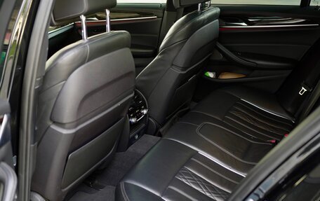 BMW 5 серия, 2018 год, 3 700 000 рублей, 10 фотография