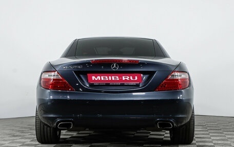 Mercedes-Benz SLK-Класс, 2011 год, 2 100 000 рублей, 14 фотография