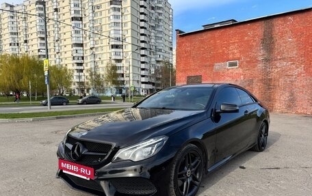 Mercedes-Benz E-Класс, 2016 год, 2 100 000 рублей, 3 фотография