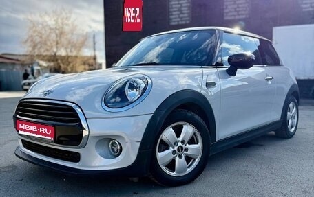 MINI Hatch, 2019 год, 2 600 000 рублей, 1 фотография