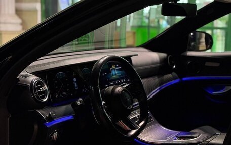 Mercedes-Benz E-Класс, 2020 год, 2 750 000 рублей, 9 фотография
