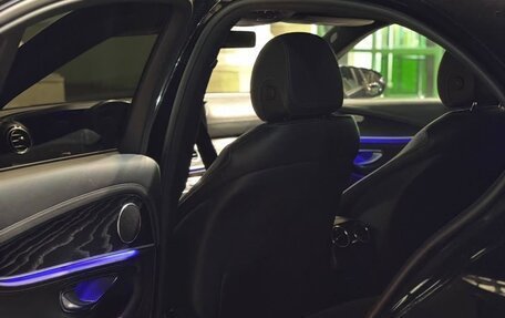 Mercedes-Benz E-Класс, 2020 год, 2 750 000 рублей, 12 фотография