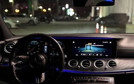 Mercedes-Benz E-Класс, 2020 год, 2 750 000 рублей, 11 фотография
