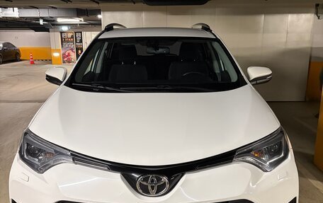 Toyota RAV4, 2018 год, 2 850 000 рублей, 2 фотография