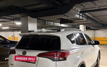 Toyota RAV4, 2018 год, 2 850 000 рублей, 5 фотография