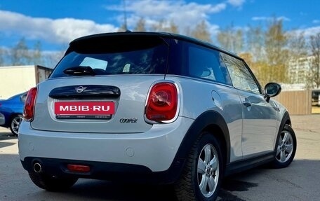 MINI Hatch, 2019 год, 2 600 000 рублей, 13 фотография