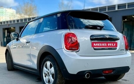 MINI Hatch, 2019 год, 2 600 000 рублей, 10 фотография