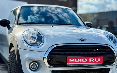 MINI Hatch, 2019 год, 2 600 000 рублей, 5 фотография
