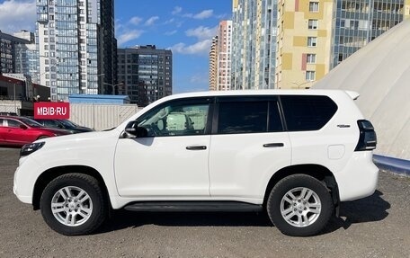 Toyota Land Cruiser Prado 150 рестайлинг 2, 2016 год, 4 150 000 рублей, 3 фотография