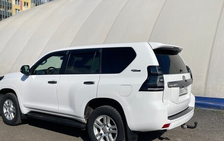 Toyota Land Cruiser Prado 150 рестайлинг 2, 2016 год, 4 150 000 рублей, 6 фотография