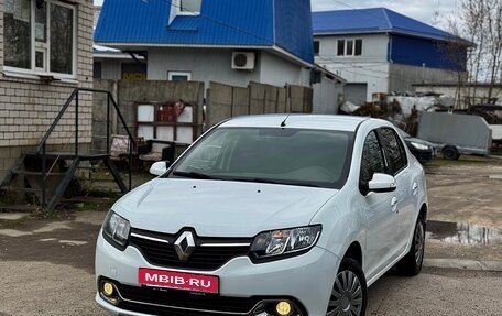 Renault Logan II, 2016 год, 775 000 рублей, 2 фотография
