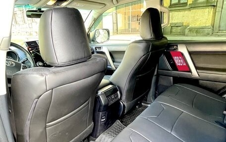 Toyota Land Cruiser Prado 150 рестайлинг 2, 2016 год, 4 150 000 рублей, 10 фотография