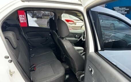 Renault Logan II, 2016 год, 775 000 рублей, 11 фотография