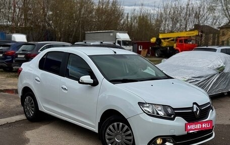 Renault Logan II, 2016 год, 775 000 рублей, 4 фотография