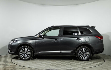 Mitsubishi Outlander III рестайлинг 3, 2020 год, 2 499 700 рублей, 8 фотография