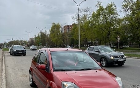 Ford Fiesta, 2007 год, 410 000 рублей, 2 фотография
