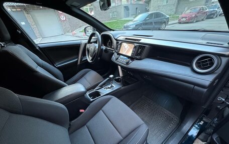 Toyota RAV4, 2019 год, 2 480 000 рублей, 16 фотография