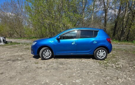 Renault Sandero II рестайлинг, 2019 год, 850 000 рублей, 2 фотография