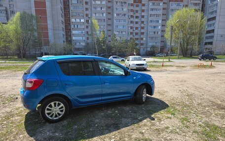 Renault Sandero II рестайлинг, 2019 год, 850 000 рублей, 4 фотография