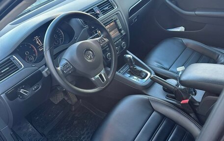 Volkswagen Jetta VI, 2012 год, 1 350 000 рублей, 2 фотография