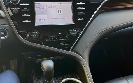 Toyota Camry, 2018 год, 2 700 000 рублей, 11 фотография
