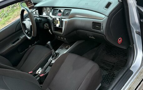Mitsubishi Lancer IX, 2005 год, 249 999 рублей, 12 фотография
