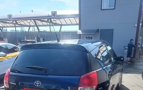 Toyota Matrix, 2003 год, 410 000 рублей, 2 фотография