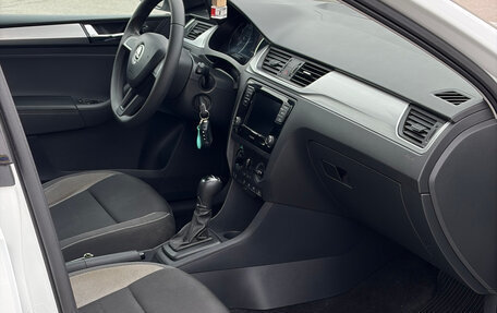 Skoda Rapid I, 2018 год, 1 350 000 рублей, 16 фотография