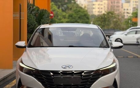 Hyundai Elantra, 2022 год, 1 277 000 рублей, 2 фотография