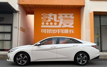 Hyundai Elantra, 2022 год, 1 277 000 рублей, 7 фотография