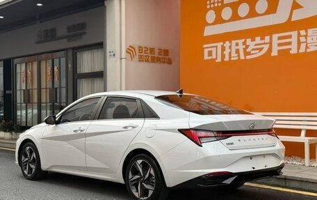 Hyundai Elantra, 2022 год, 1 277 000 рублей, 6 фотография