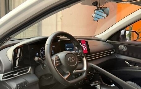 Hyundai Elantra, 2022 год, 1 277 000 рублей, 10 фотография
