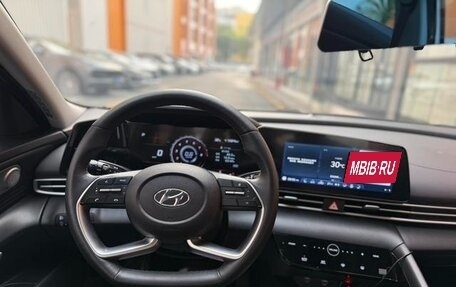 Hyundai Elantra, 2022 год, 1 277 000 рублей, 9 фотография