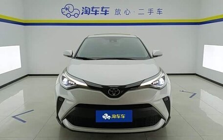 Toyota C-HR I рестайлинг, 2022 год, 1 660 000 рублей, 1 фотография