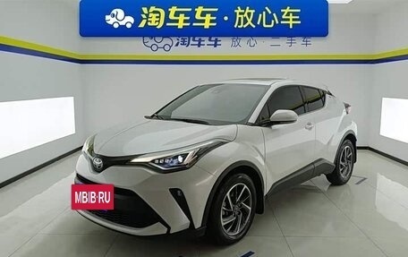 Toyota C-HR I рестайлинг, 2022 год, 1 660 000 рублей, 3 фотография